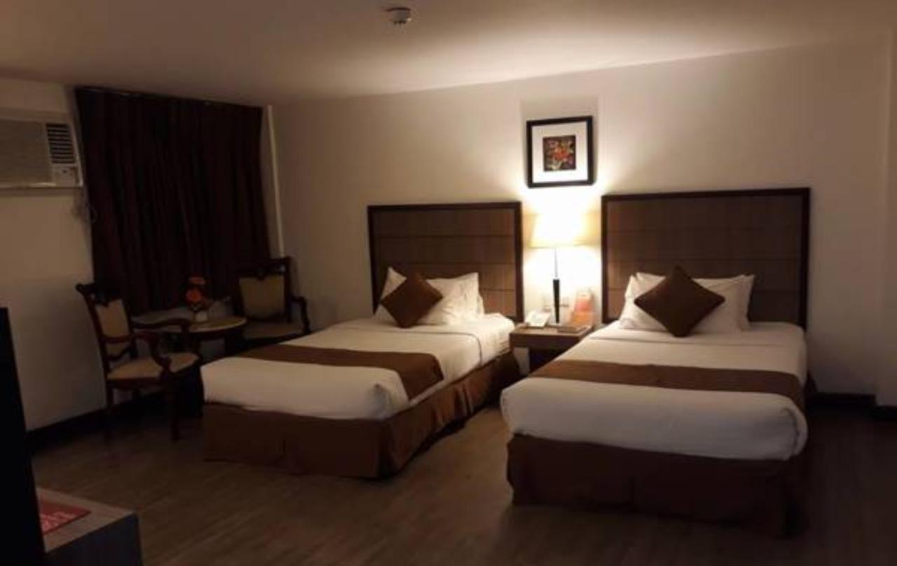 Tyche Boutique Hotel Legazpi Buitenkant foto