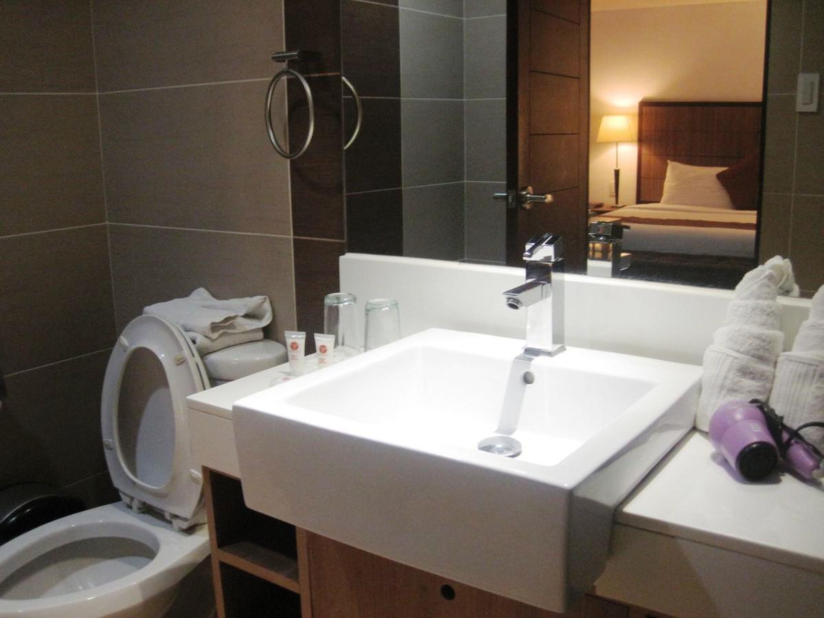 Tyche Boutique Hotel Legazpi Buitenkant foto